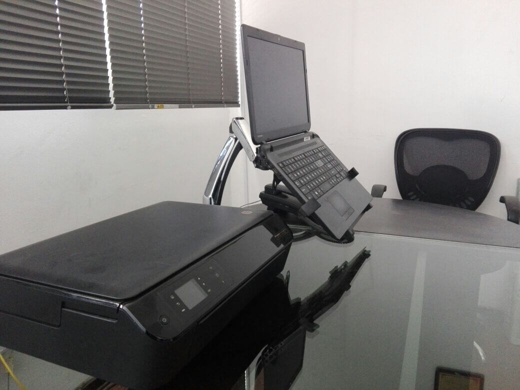 Soporte de brazo flexible para computador Soporte de brazo flexible para computador